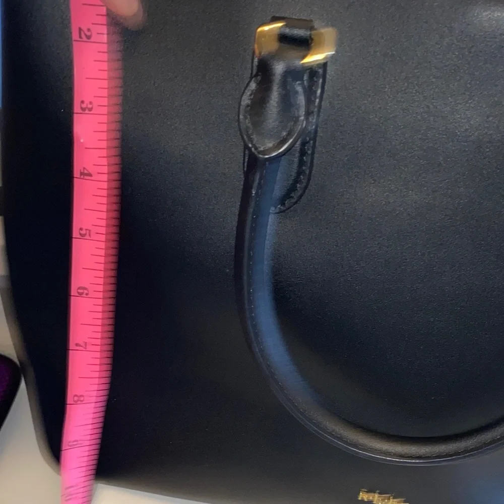 Lauren Ralph Lauren Black and Gold Tote - Picture 4 of 8